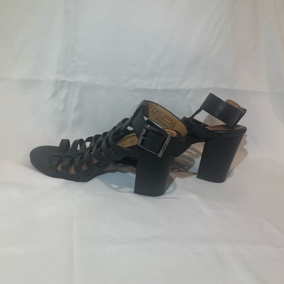 Vionic Sami Gladiator Cage Sandals Black Leather Size 7 EUC - Picture 6 of 9